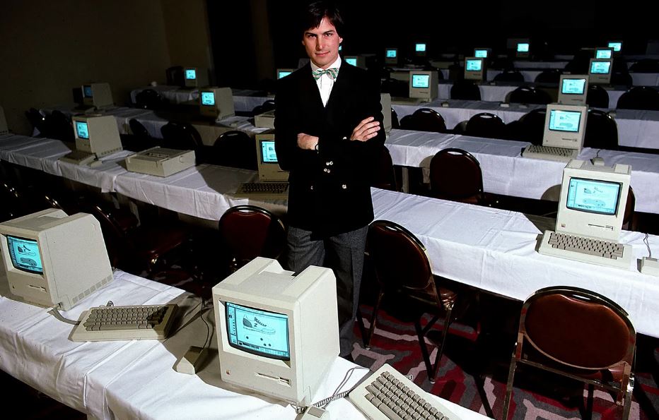 Celebrating 40 Years of Innovation: The Enduring Legacy of the First Apple Macintosh