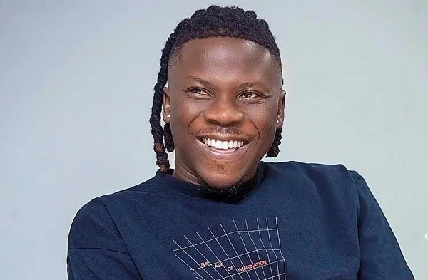 Stonebwoy-laughing | Ghanaguardian.com