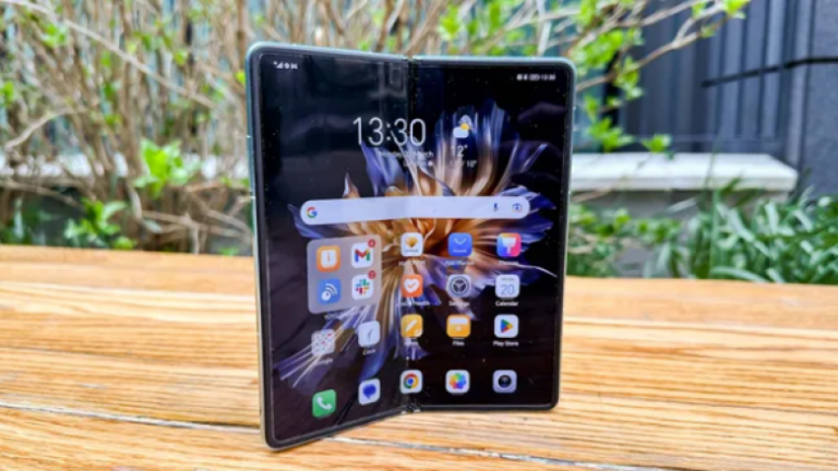 Honor Magic V2: The Thinnest Foldable Tech Device Set to Wow European Markets