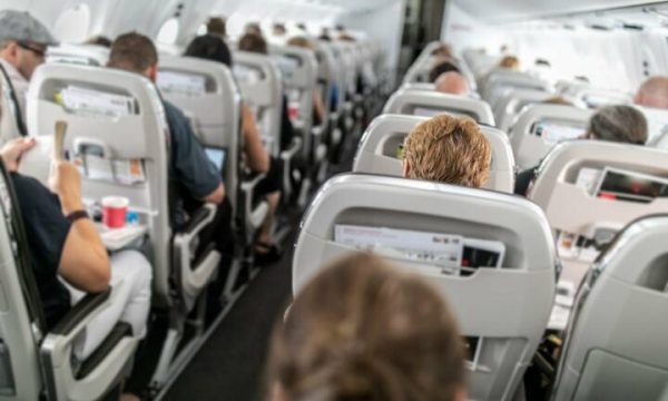 In-flight Etiquette: Things You Should Never Do on a Plane