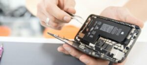 Clearing Phone Clutter: Essential Apps to Delete for More Storage