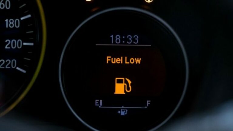 How to Calculate Fuel Left in Your Tank