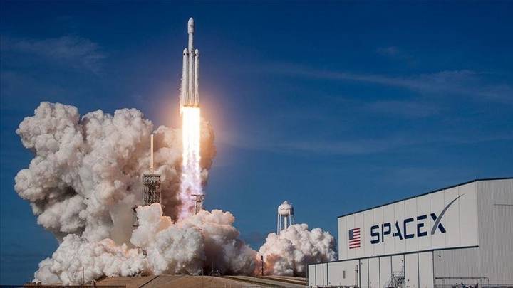 Fired Ex-SpaceX Employees Sue Elon Musk Over Alleged Retaliation