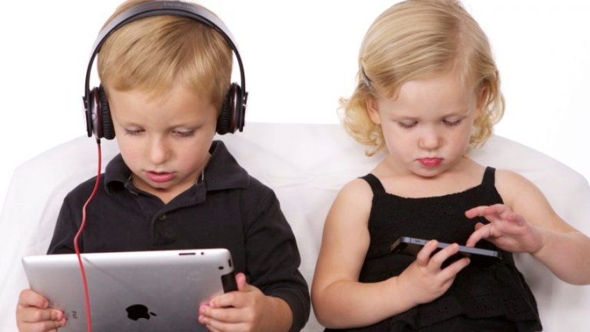 Parenting in the Digital Age: Strategies to Reconnect with Your Children