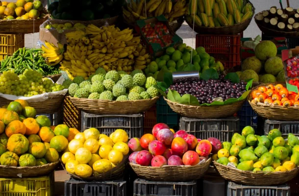 fruits-market-colors | Ghanaguardian.com