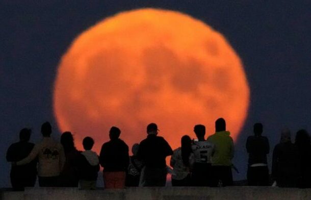 Don’t Miss Tonight’s Rare August Super Full Moon—A Spectacle 13 Years in the Making | Ghanaguardian.com Don’t Miss Tonight’s Rare August Super Full Moon—A Spectacle 13 Years in the Making