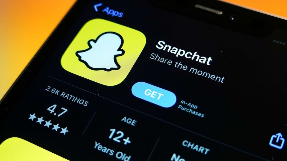 Snapchat to Introduce Sponsored Snaps: Ads to Appear Next to Chats