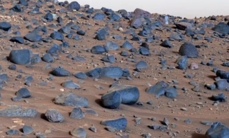 NASA Unveils High-Resolution Images of Mars’ Surface