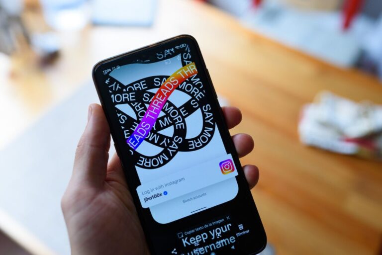 Threads Introduces Personalized Timelines in Response to Growing Competition