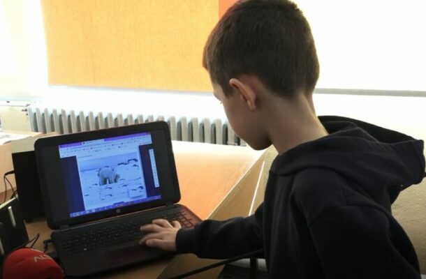 Are Smart Devices Making Students Smarter? A New OECD Report Raises Doubts | Ghanaguardian.com Are Smart Devices Making Students Smarter? A New OECD Report Raises Doubts