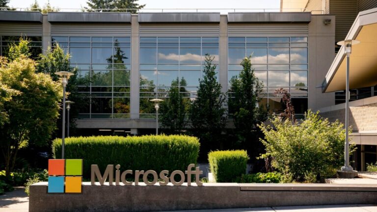  Microsoft Faces U.S. Federal Investigation Over Business Practices