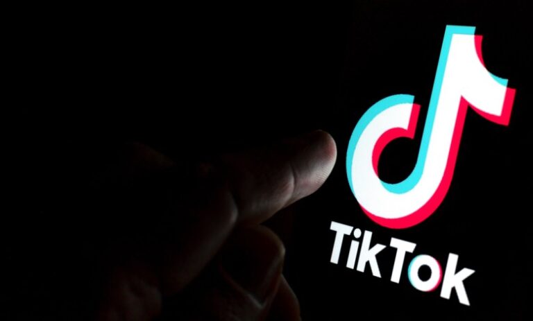 Lipjan Mayor Urges Caution After Students Injured by 'Superman Challenge' on TikTok