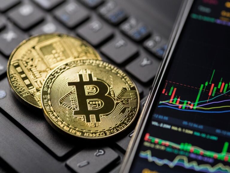  Bitcoin Hits a Milestone: Reaches $100,000 Amid Growing Optimism in the Crypto World