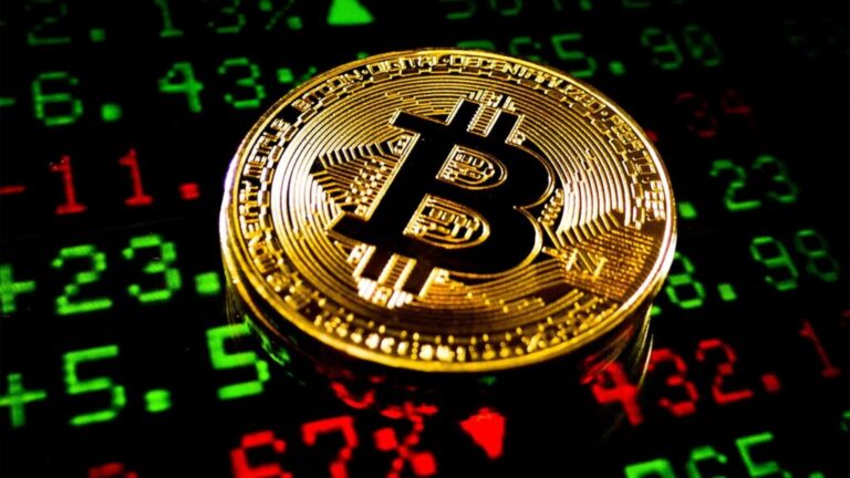 Bitcoin Faces Short-Term Selling Pressure Amid Macroeconomic Challenges