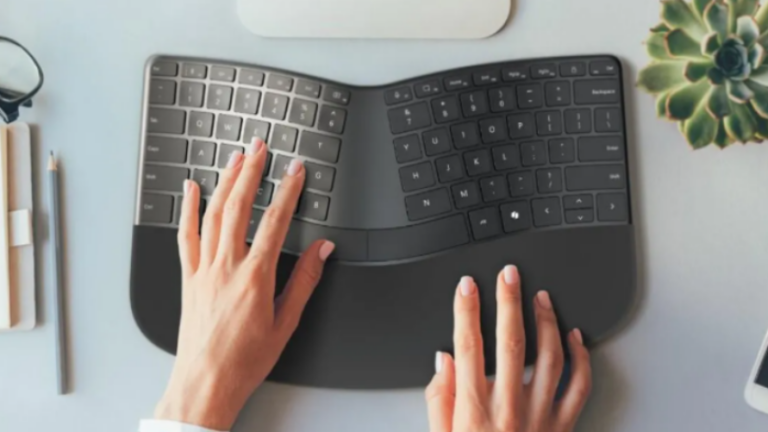  Microsoft Unveils New Keyboard in Collaboration with Incase
