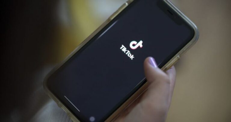  A Future Without Social Media: The Impact of Bans on Young People