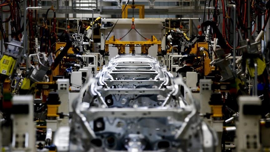 Tesla Leads Global Automaker Market as Chinese Brands Intensify Competition