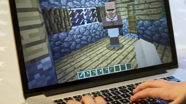 Minecraft Users Targeted by Cybercriminals Disguised as Game Developers