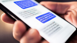 Bitchat: The Messaging App That Works Without Internet or Phone Numbers