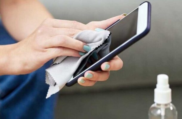 Beware of This Dangerous Bacteria on Your Cell Phones!